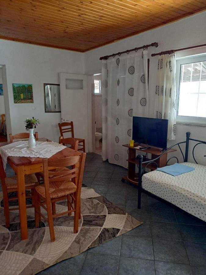 Giota & Antonia Apartments Koróni Buitenkant foto